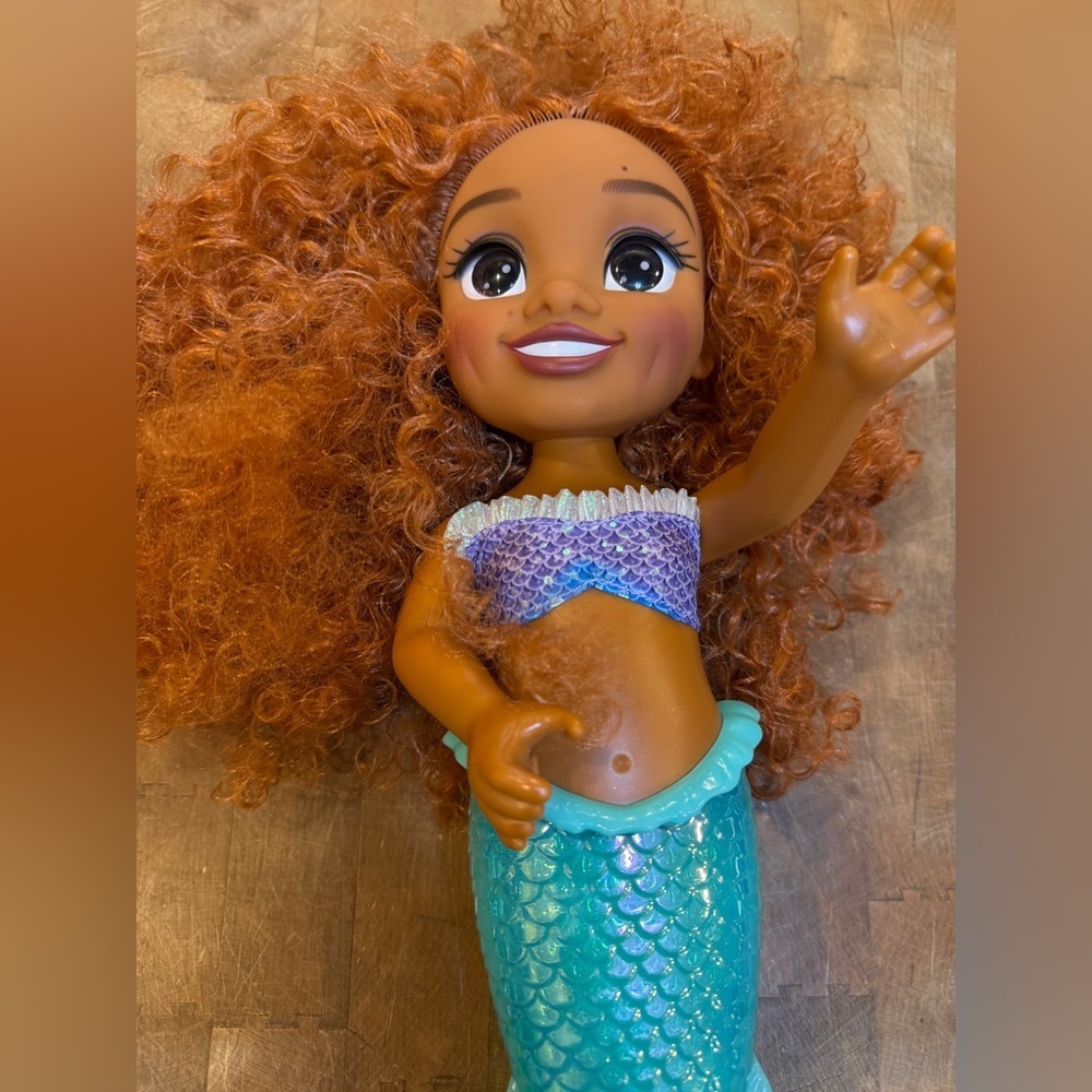 Disney Arial Little Mermaid Interactive Doll - Turquoise Tail with Purple Top
